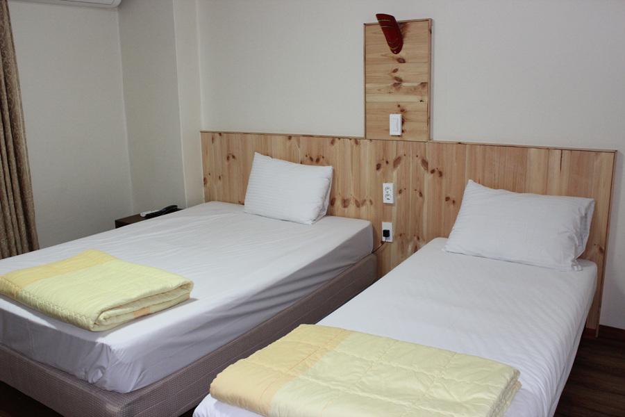 Hyundai Tourist Hotel Чеджудо Экстерьер фото